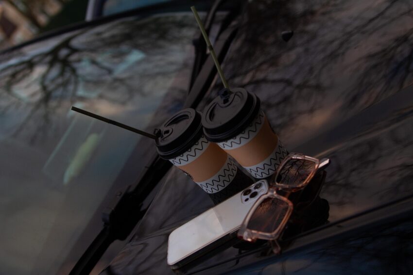 Farvel til plastik: Sådan gør 100% plastfri papkrus din takeaway grønnere